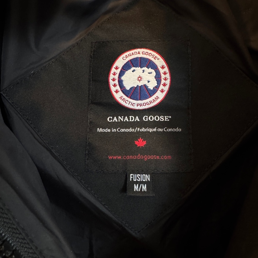 Canada Goose Women’s Chelsea Parka - Picture 3 of 8